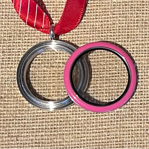 Silver Twist Locket w/Pink Enamel Face NEW - Picture 3 of 5